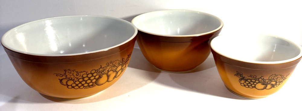 Vintage Pyrex 300-47 Old Orchard 3 Piece Nesting Mixing Bowl Set 401 402 403